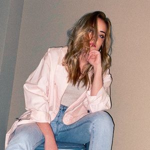 Meet your Posher, Emma